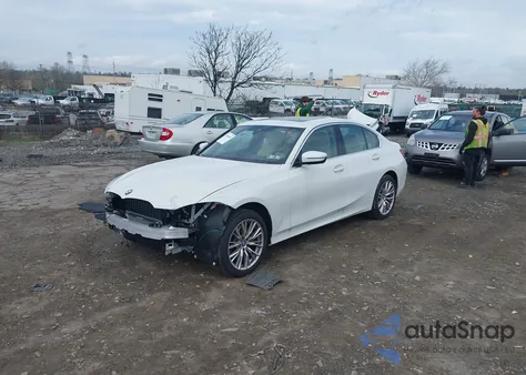 2024 BMW 3 Series 330I xDrive z USA, uszkodzony, nr VIN 3MW89FF02R8E25433
